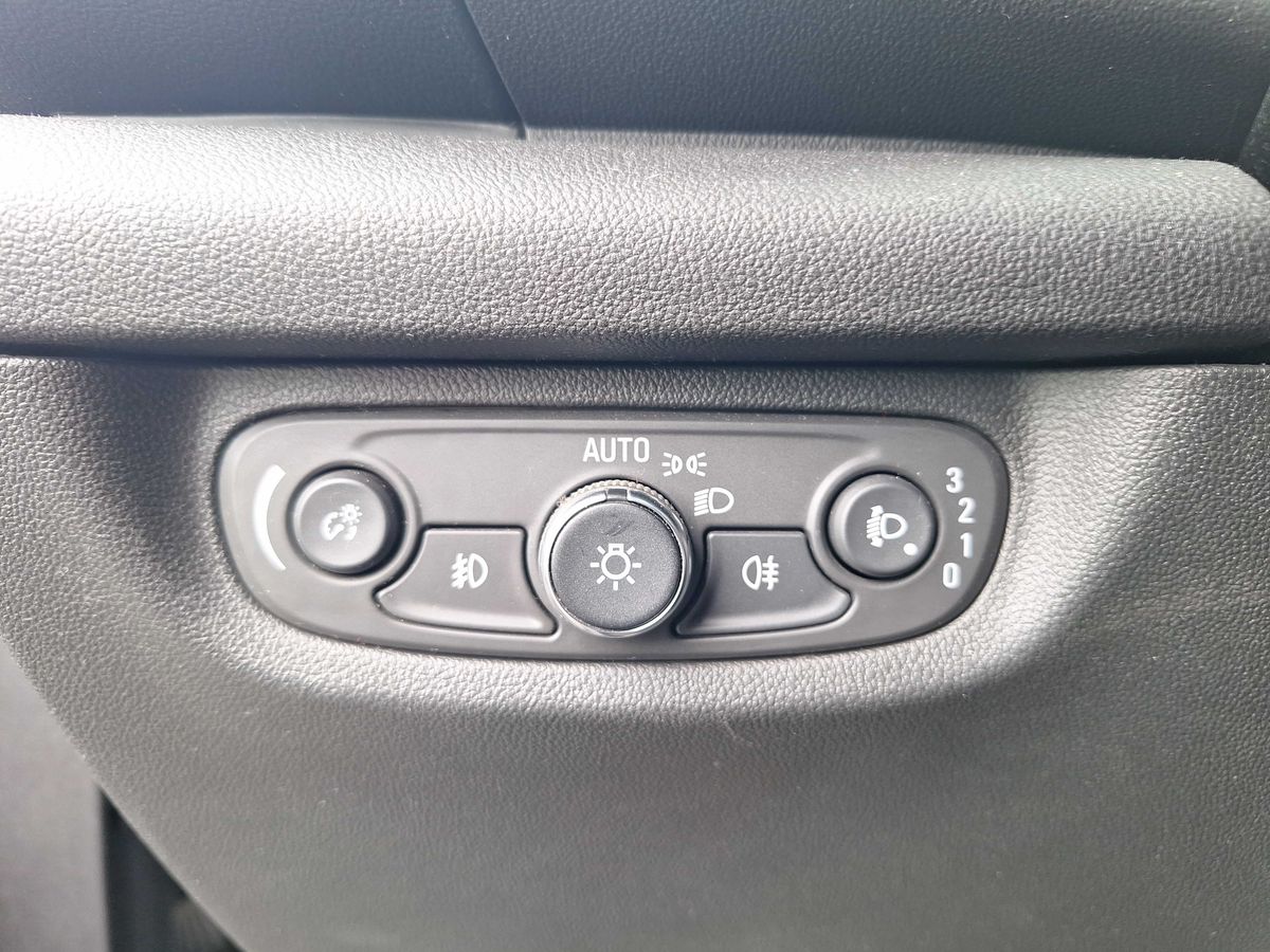 Opel Insignia 2018 — photo 26