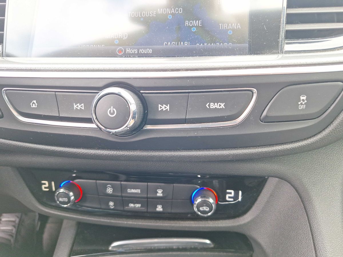 Opel Insignia 2018 — photo 32