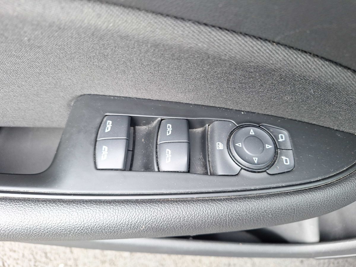 Opel Insignia 2018 — photo 25