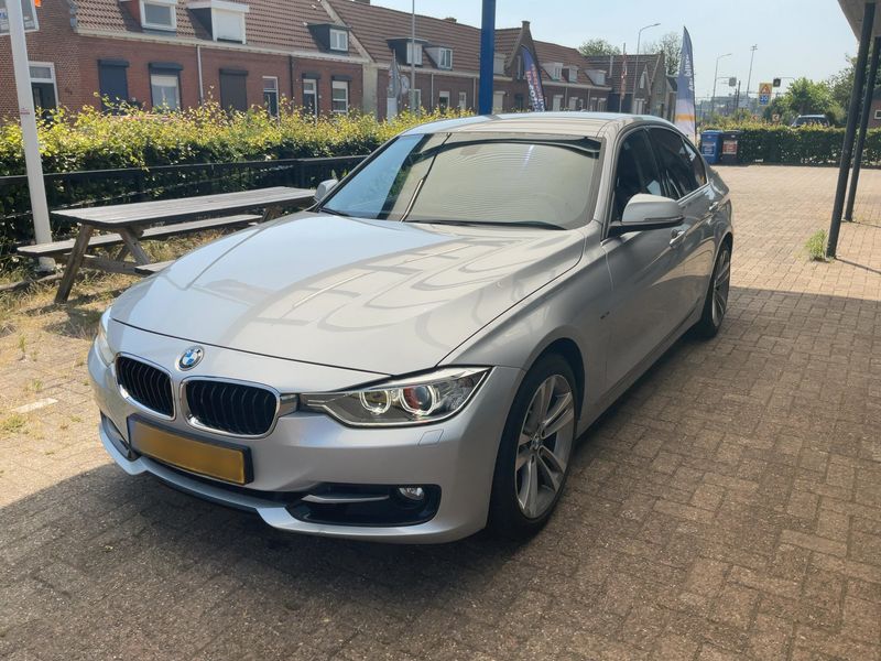 BMW 3er 320d EfficientDynamics Edition 2015