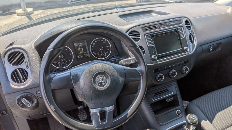 Volkswagen Tiguan 2.0 TDI Cross BlueMotion Tech — zdjęcie 11