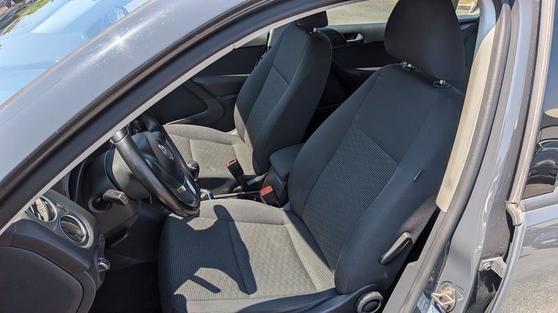 Volkswagen Tiguan 2.0 TDI Cross BlueMotion Tech — zdjęcie 10