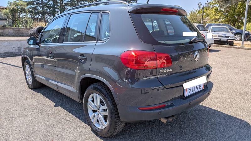 Volkswagen Tiguan 2.0 TDI Cross BlueMotion Tech — zdjęcie 3