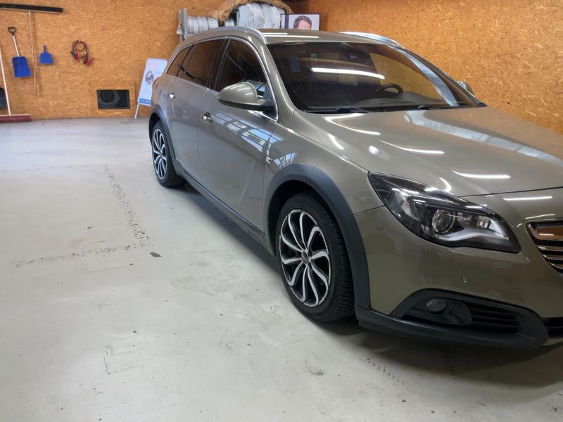 Opel Insignia Country Tourer 2.0 CDTI Basis 4x4 ecoFlex — zdjęcie 8