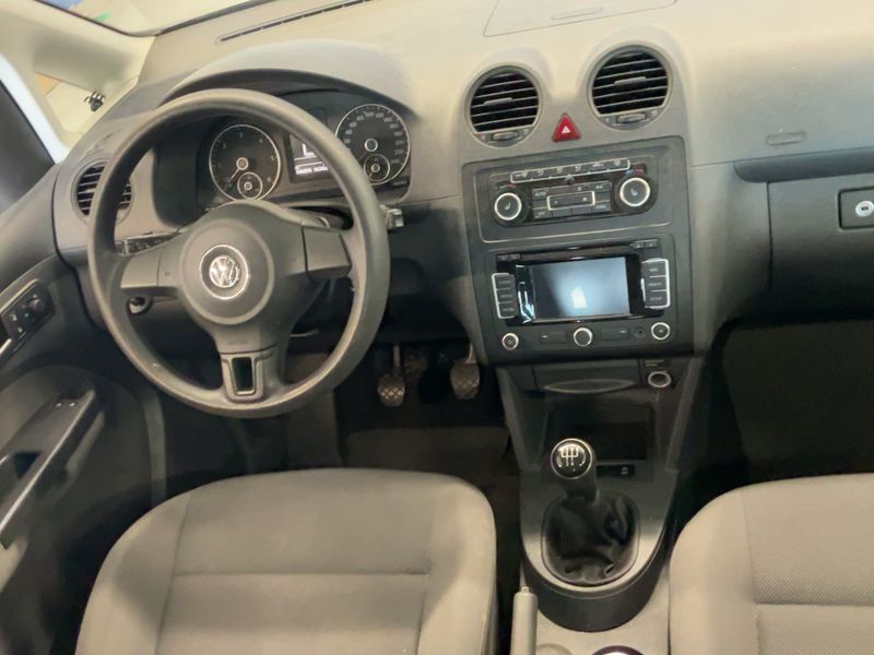 Volkswagen Caddy 1.6 TDI Trendline BlueMotion Tech — zdjęcie 12