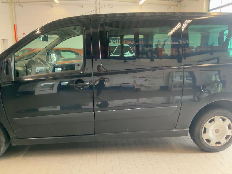 Fiat Scudo 2.0 JTDM Panorama Family L2H1 130 Multijet — zdjęcie 4