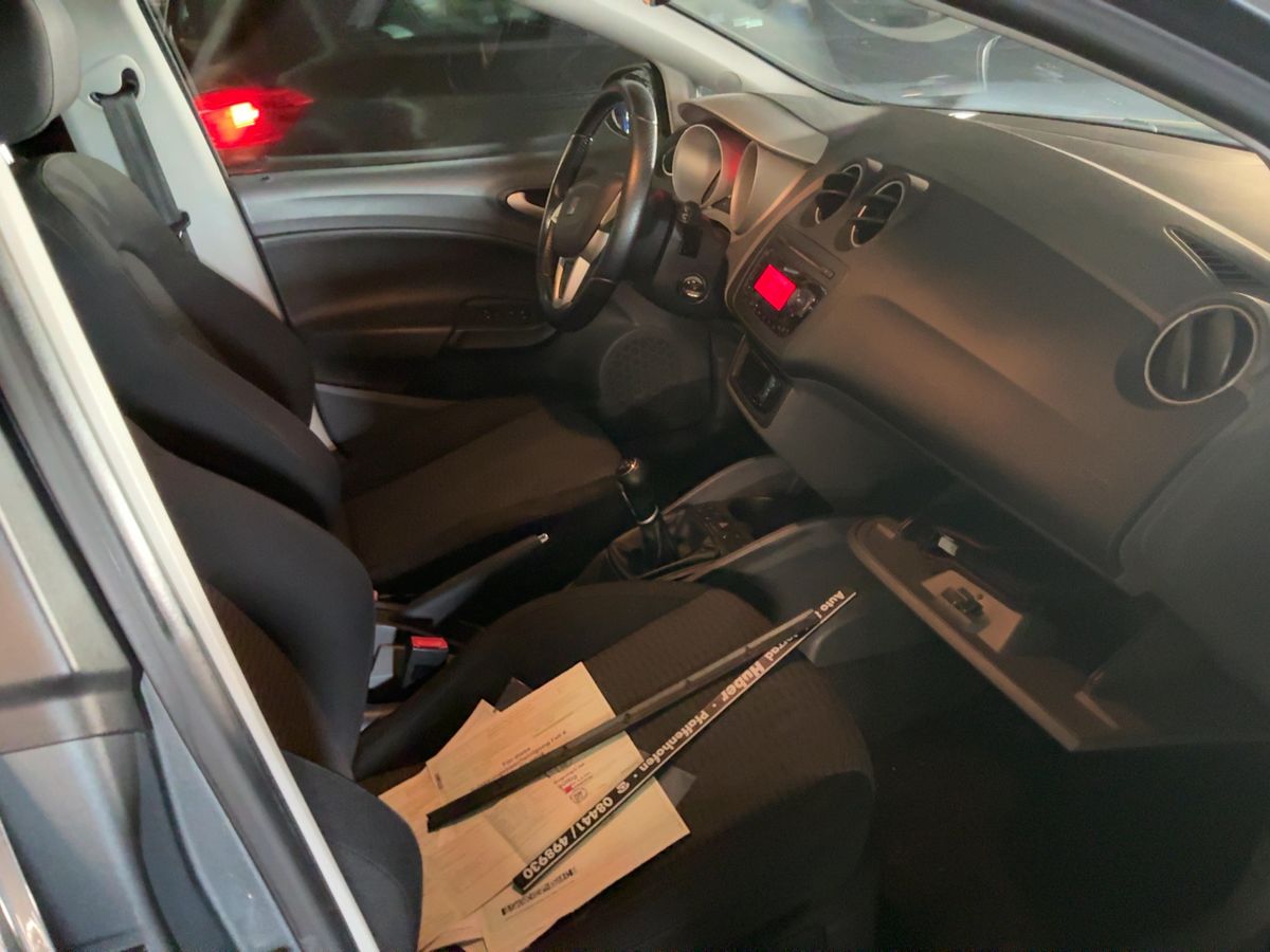 Seat Ibiza 2012 — photo 18