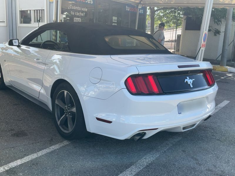 Ford Mustang 5.0 Ti-VCT V8 GT Convertible — zdjęcie 3