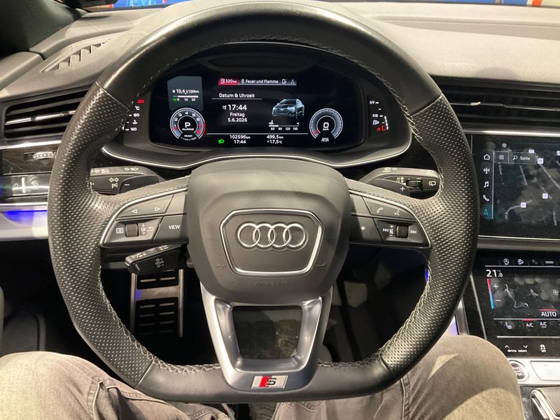 Audi Q8 55 TFSI quattro — zdjęcie 12