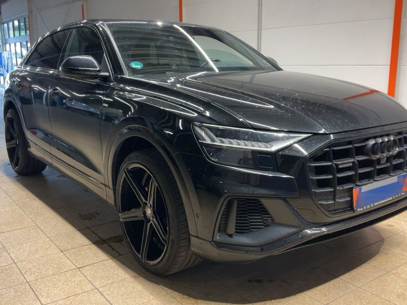Audi Q8 55 TFSI quattro — zdjęcie 8