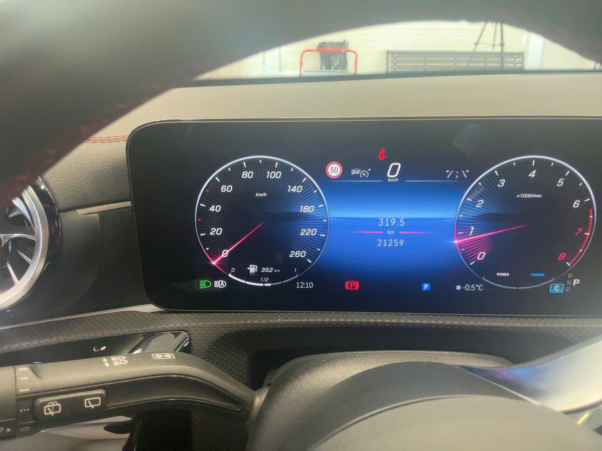 Mercedes-Benz CLA-Klasse 2024 — photo 20