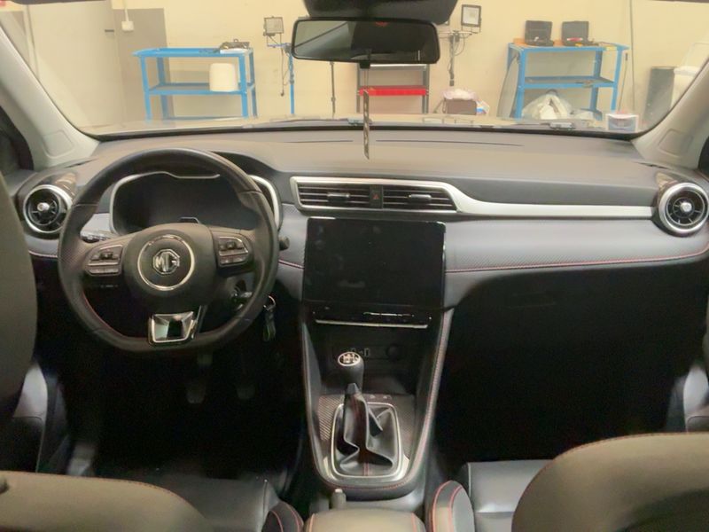 MG ZS 1.5 VTi Luxury — zdjęcie 12