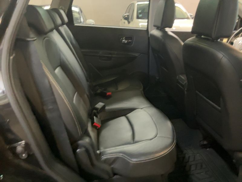 Nissan Qashqai+2 1.6 dCi Tekna 4x4 — zdjęcie 14