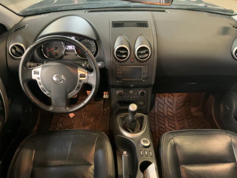 Nissan Qashqai+2 1.6 dCi Tekna 4x4 — zdjęcie 12