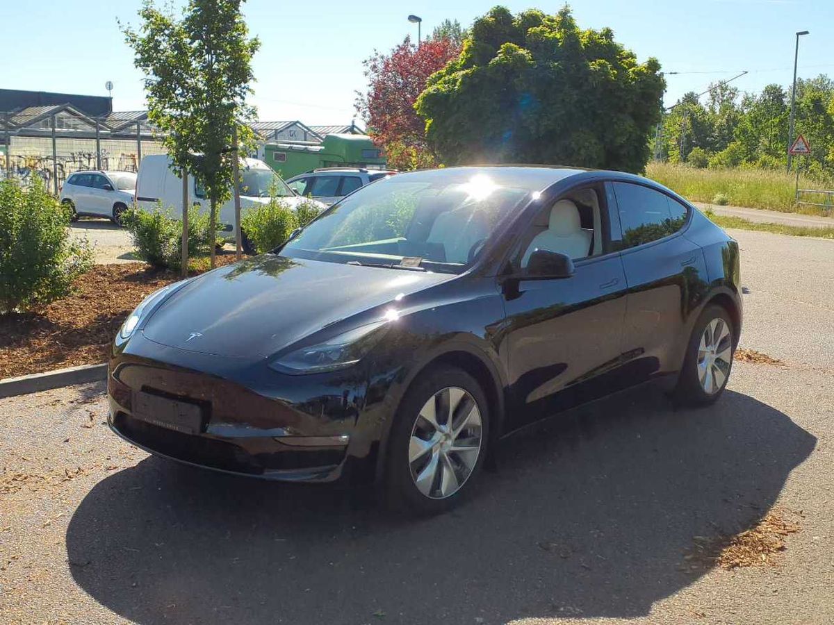 Tesla Model 2023
