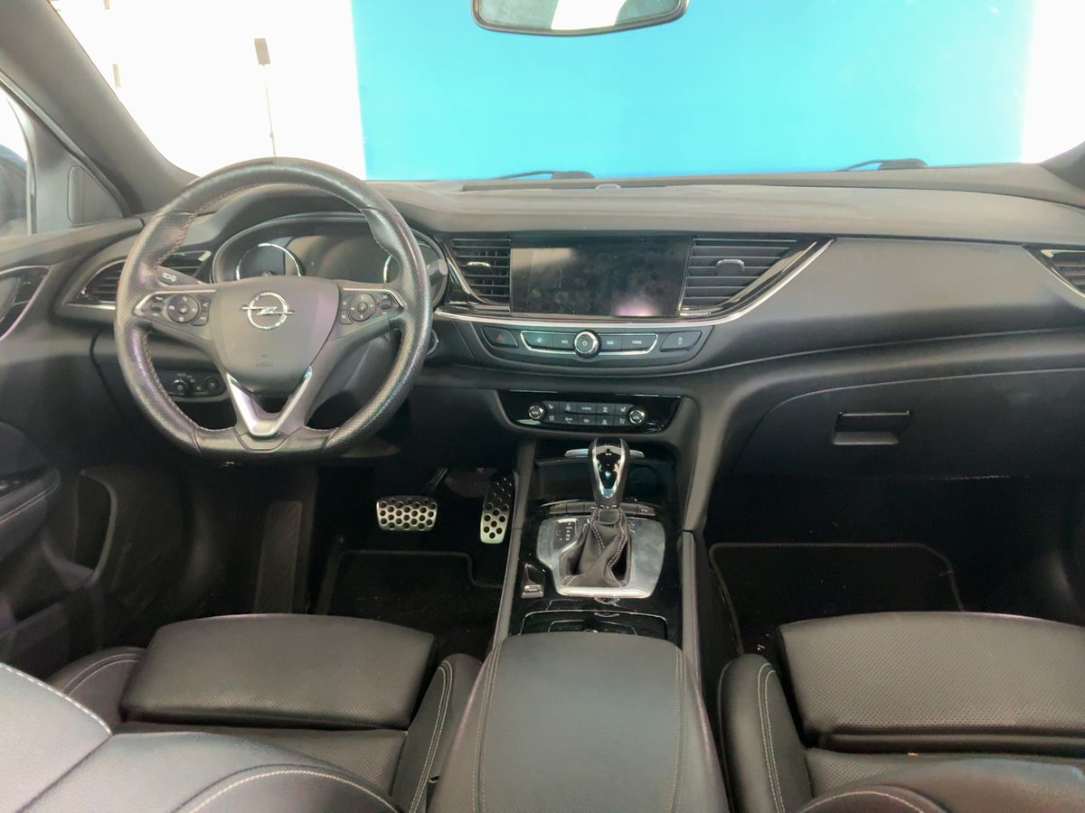 Opel Insignia 2019 — photo 18