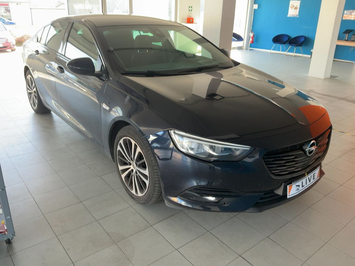 Opel Insignia 2019 — photo 13