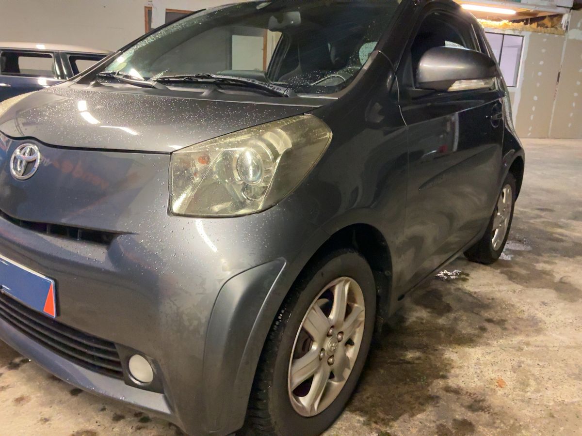 Toyota iQ 1.0 VVT-i Sol