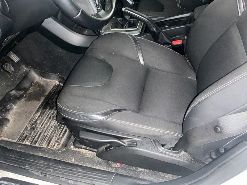 Volvo V40 1.6 D2 Momentum 2013 – снимка 21