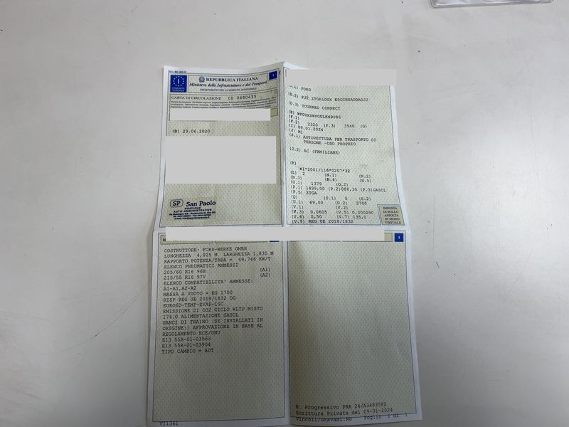 Ford Grand Tourneo Connect 1.5 TDCi EcoBlue Titanium — zdjęcie 15