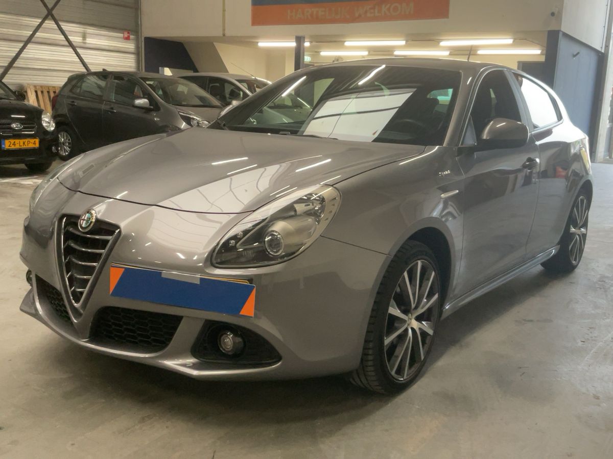 Alfa Romeo 2015