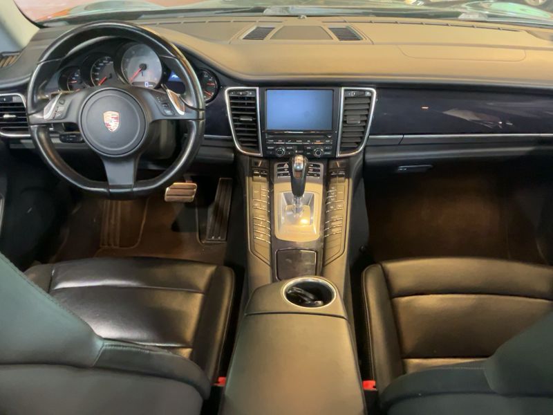 Porsche Panamera 4S — zdjęcie 12