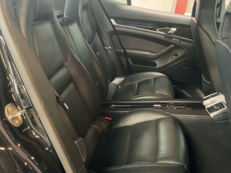 Porsche Panamera 4S — zdjęcie 14