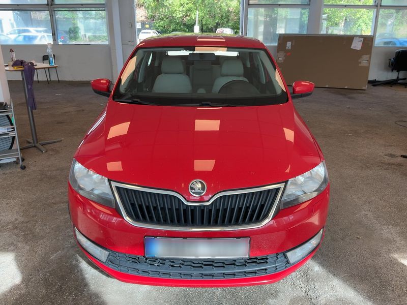 Skoda Rapid 1.2 TSI Elegance — zdjęcie 9