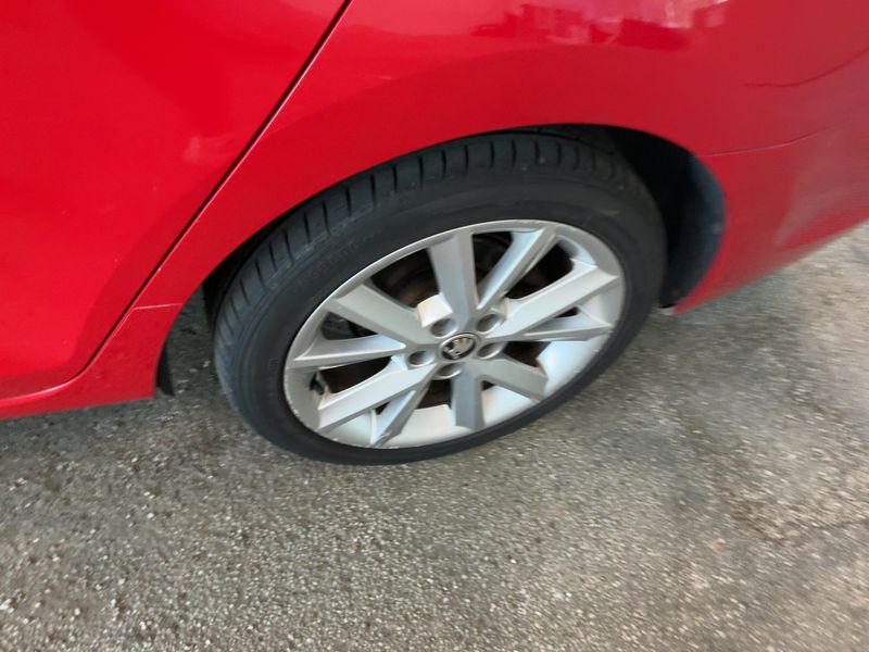 Skoda Rapid 1.2 TSI Elegance 2013 – снимка 5