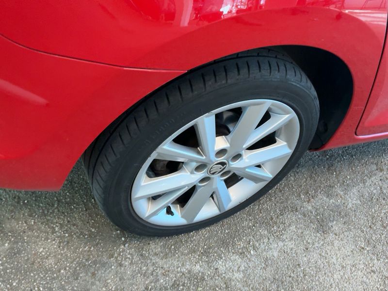 Skoda Rapid 1.2 TSI Elegance 2013 – снимка 9