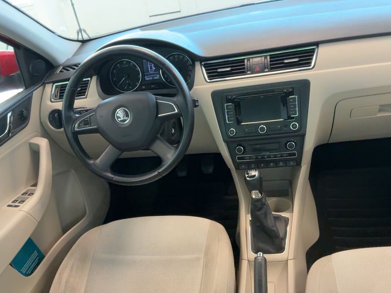Skoda Rapid 1.2 TSI Elegance — zdjęcie 12