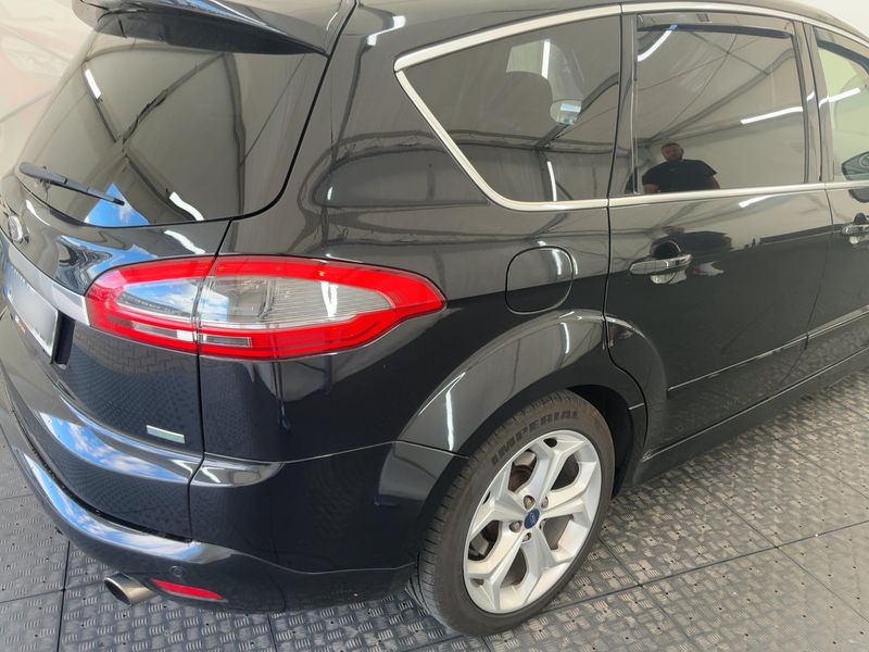 Ford S-Max 2.0 EcoBoost Titanium S — zdjęcie 6