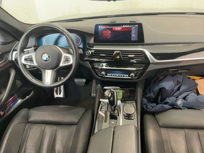 BMW 5er 530i xDrive M Sport — zdjęcie 12