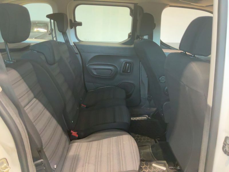 Opel Combo Life 1.5 CDTI Edition — zdjęcie 14