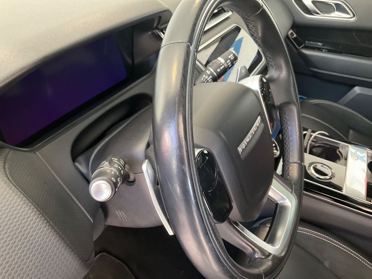 Land Rover 2019 — photo 32