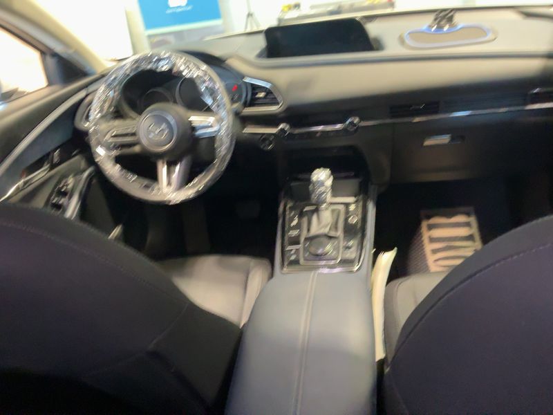 Mazda CX-30 2.0 Skyactiv-X Mild-Hybrid GT+ — zdjęcie 12