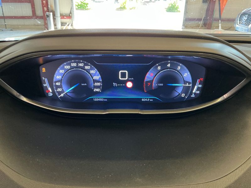 Peugeot 3008 1.2 PureTech Allure Business — zdjęcie 13