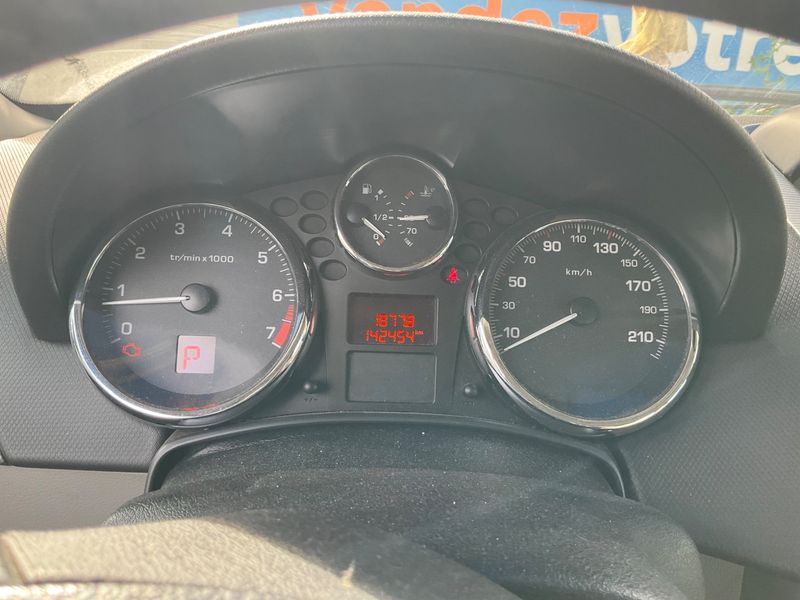 Peugeot 207 1.6 Premium — zdjęcie 4