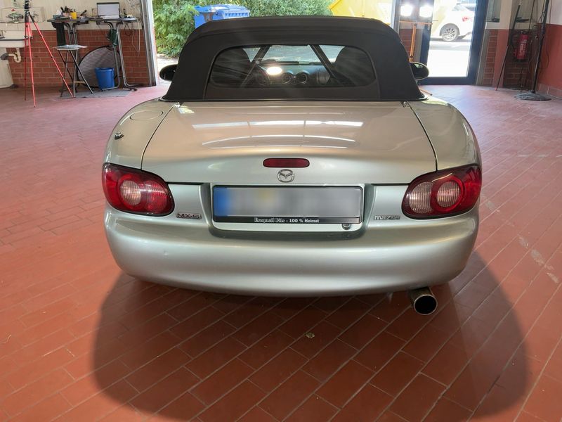 Mazda MX-5 1.9 Silver Blues — zdjęcie 5