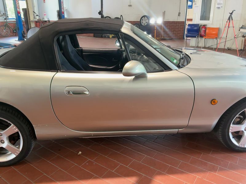 Mazda MX-5 1.9 Silver Blues — zdjęcie 7