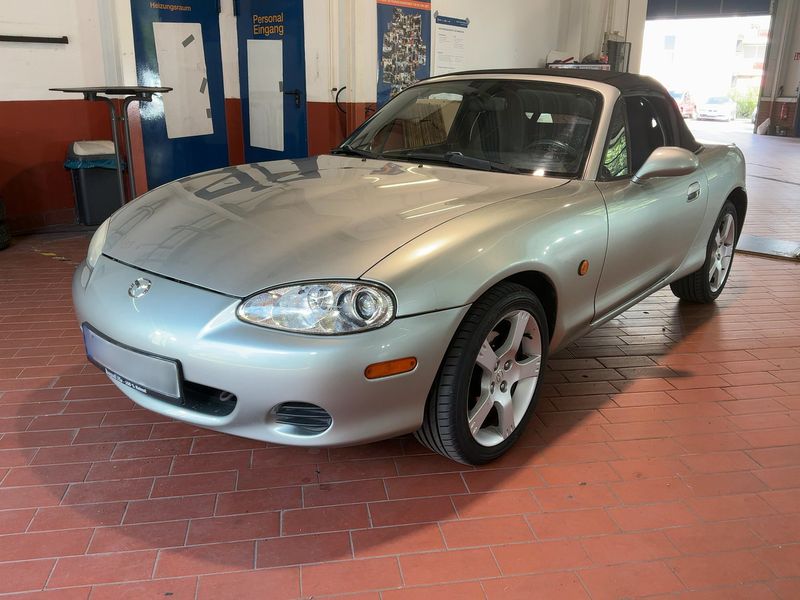 Mazda MX-5 1.9 Silver Blues