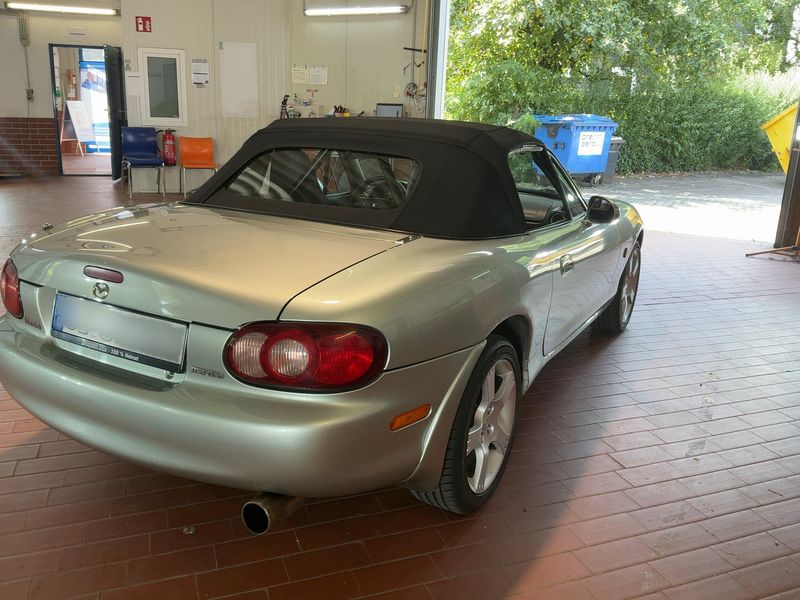 Mazda MX-5 1.9 Silver Blues — zdjęcie 6