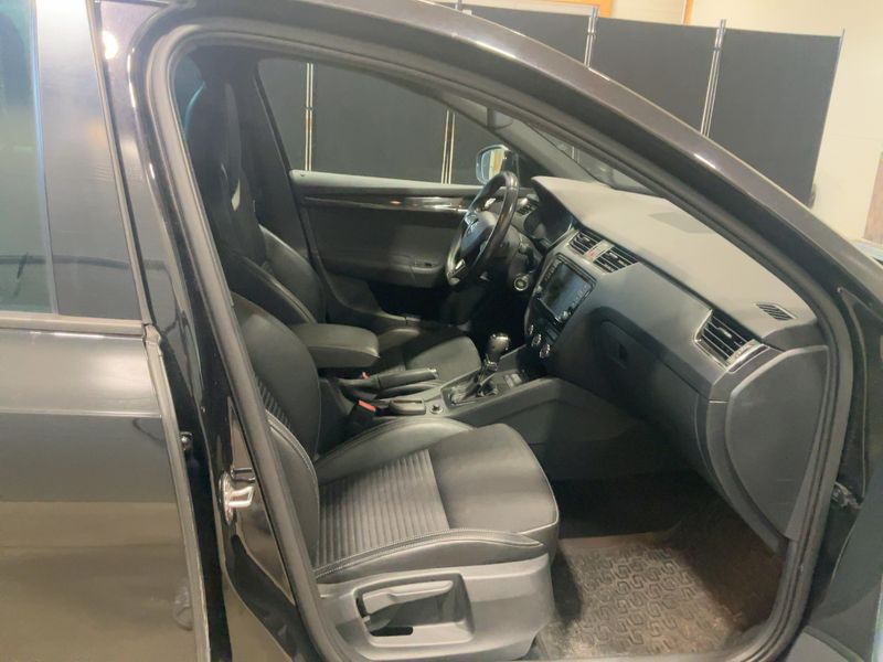 Skoda Octavia 2.0 TDI RS 4x4 2016 – снимка 17