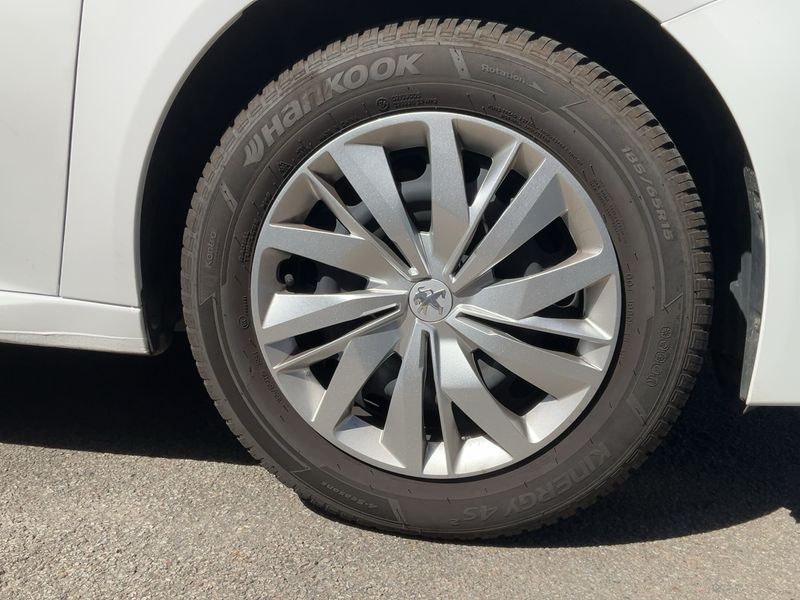 Peugeot 208 1.2 PureTech Active 2021 – снимка 11