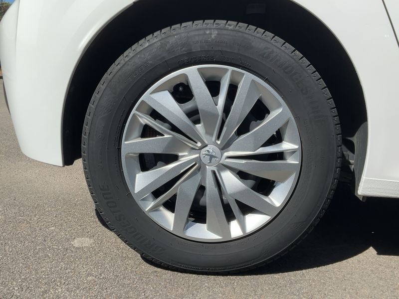 Peugeot 208 1.2 PureTech Active 2021 – снимка 9