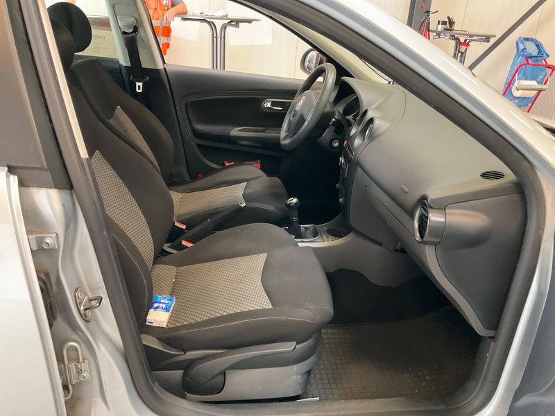 Seat Cordoba 1.4 Reference — zdjęcie 3