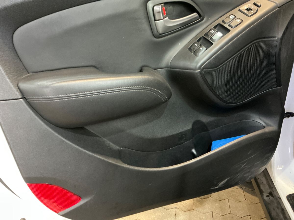 Hyundai Tucson 2015 — photo 32