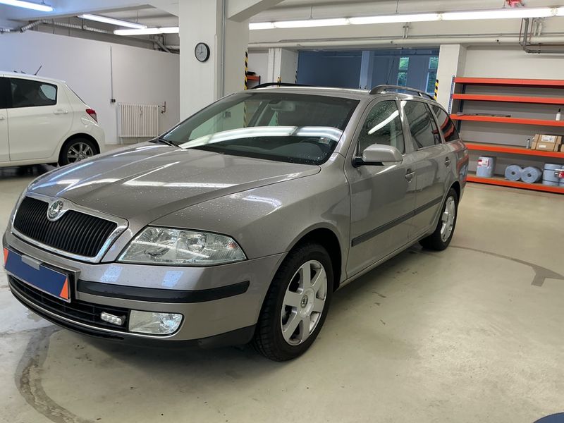 Skoda Octavia 2.0 FSI Elegance