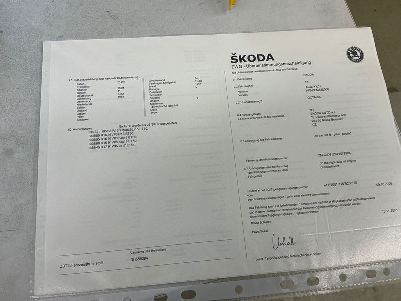 Skoda Octavia 2.0 FSI Elegance — zdjęcie 6