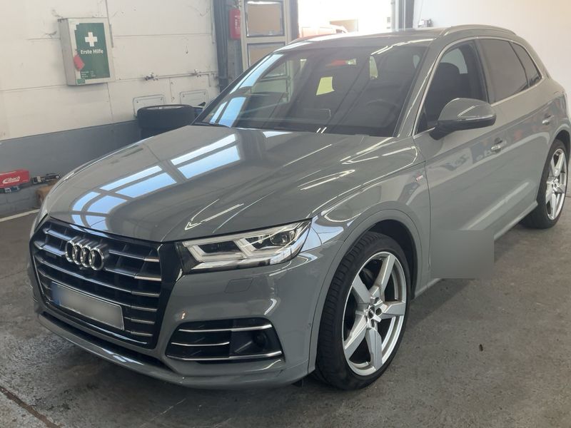 Audi Q5 55 TFSIe quattro sport — zdjęcie 1